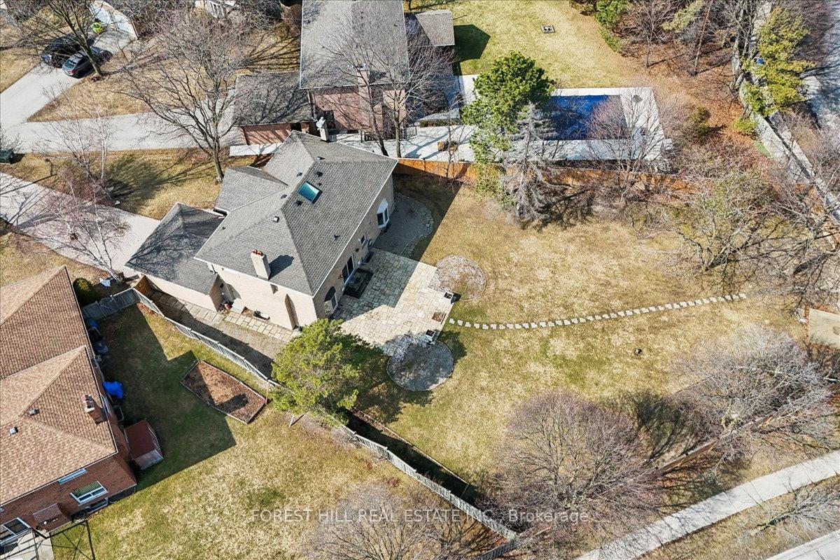 2579 Kenna Court, Mississauga, ON L5K 2K4