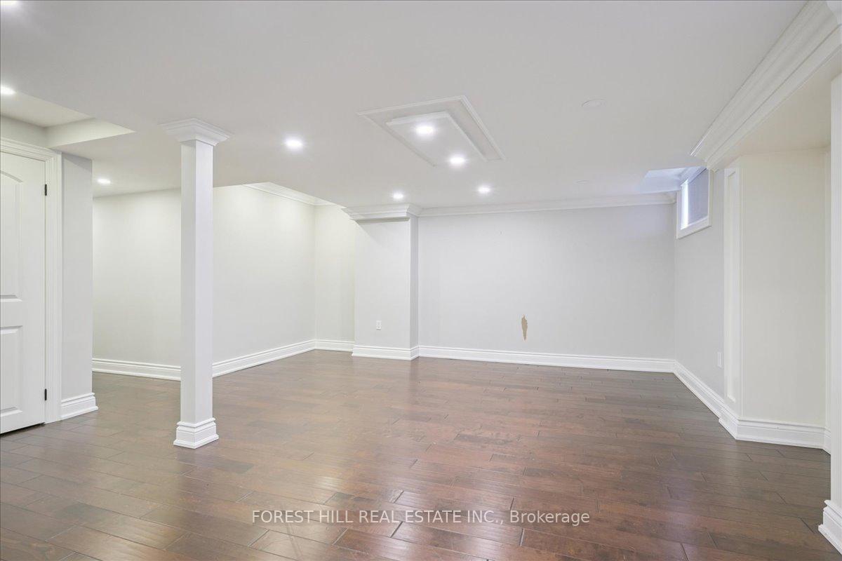 2579 Kenna Court, Mississauga, ON L5K 2K4