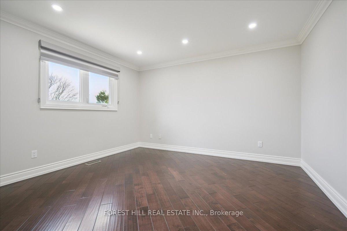 2579 Kenna Court, Mississauga, ON L5K 2K4