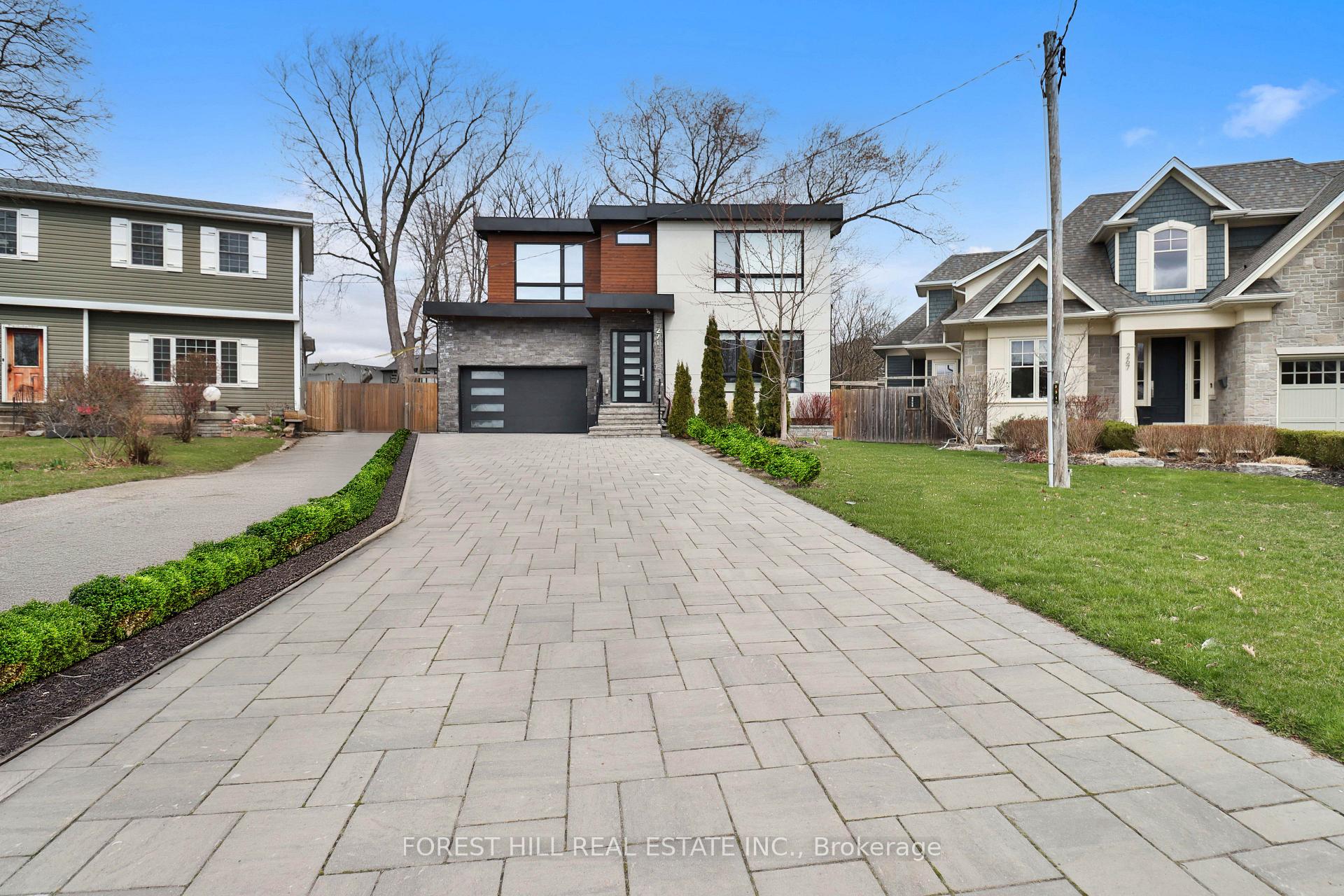 271 Jennings Crescent