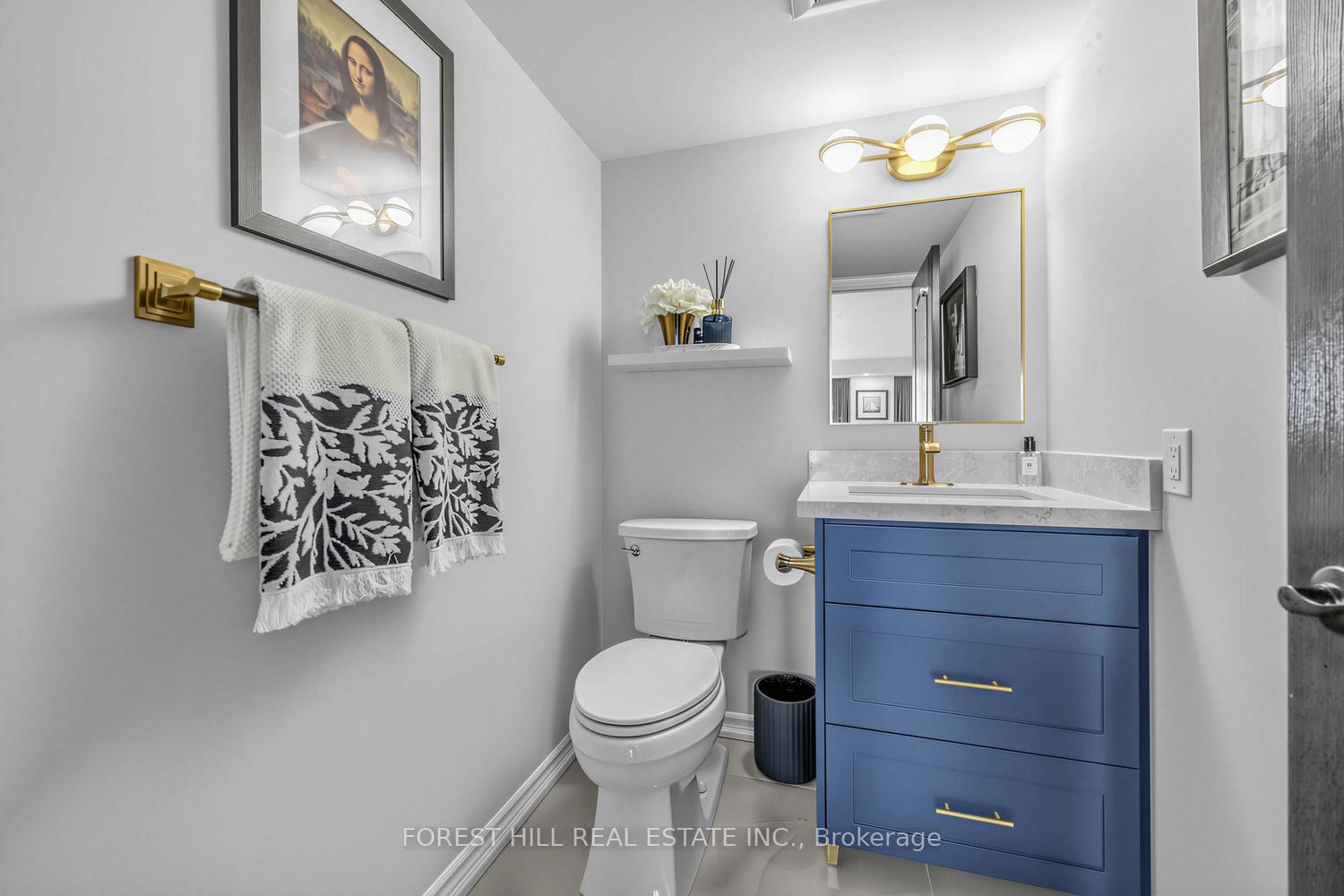 2111 Lake Shore Boulevard W 802