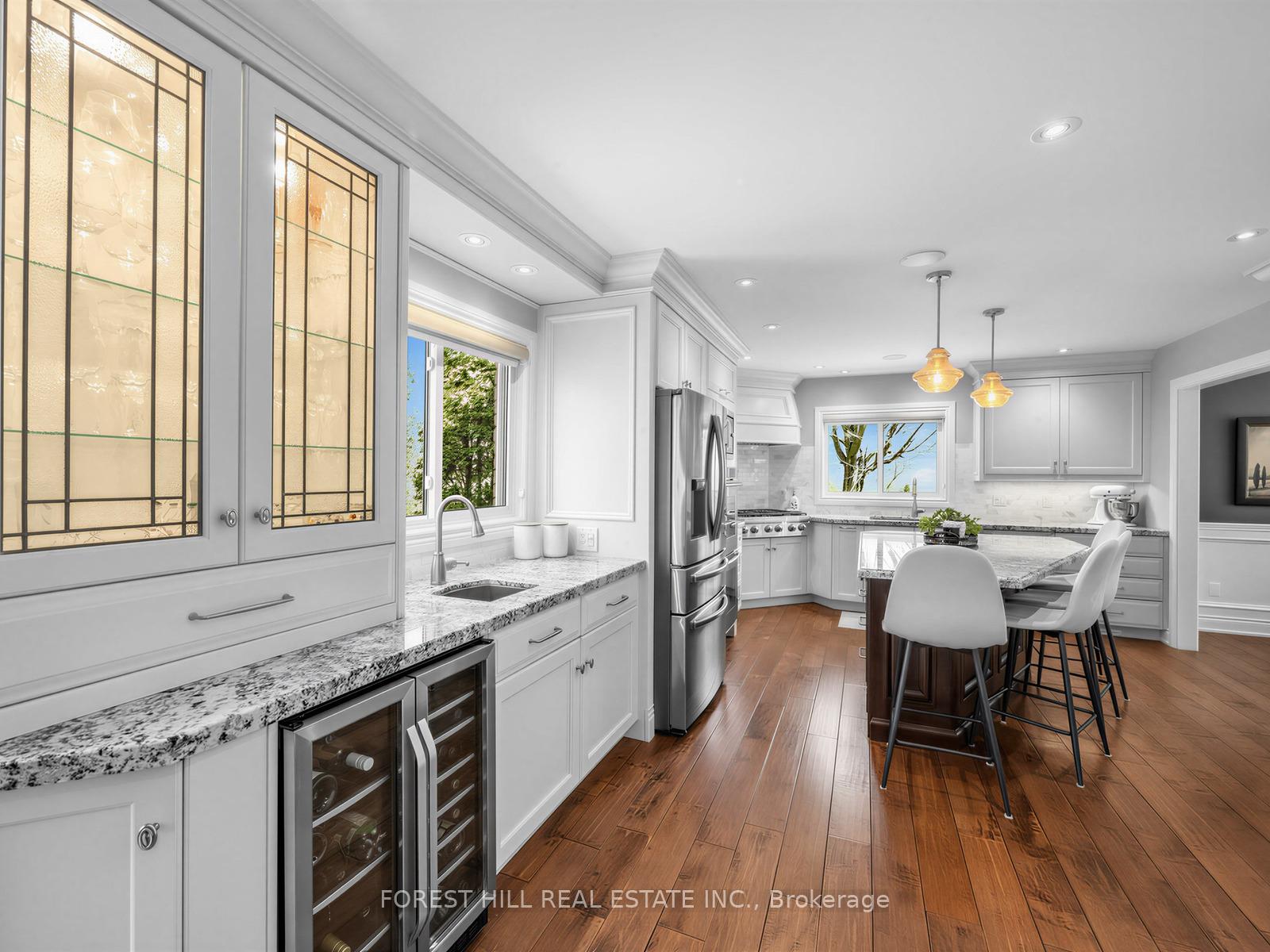358 Kingsway Place