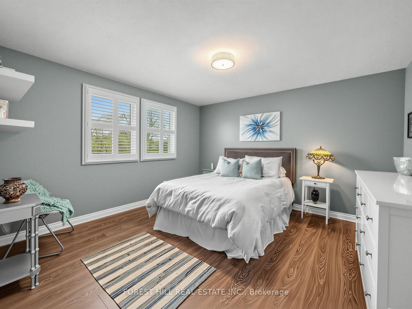 358 Kingsway Place