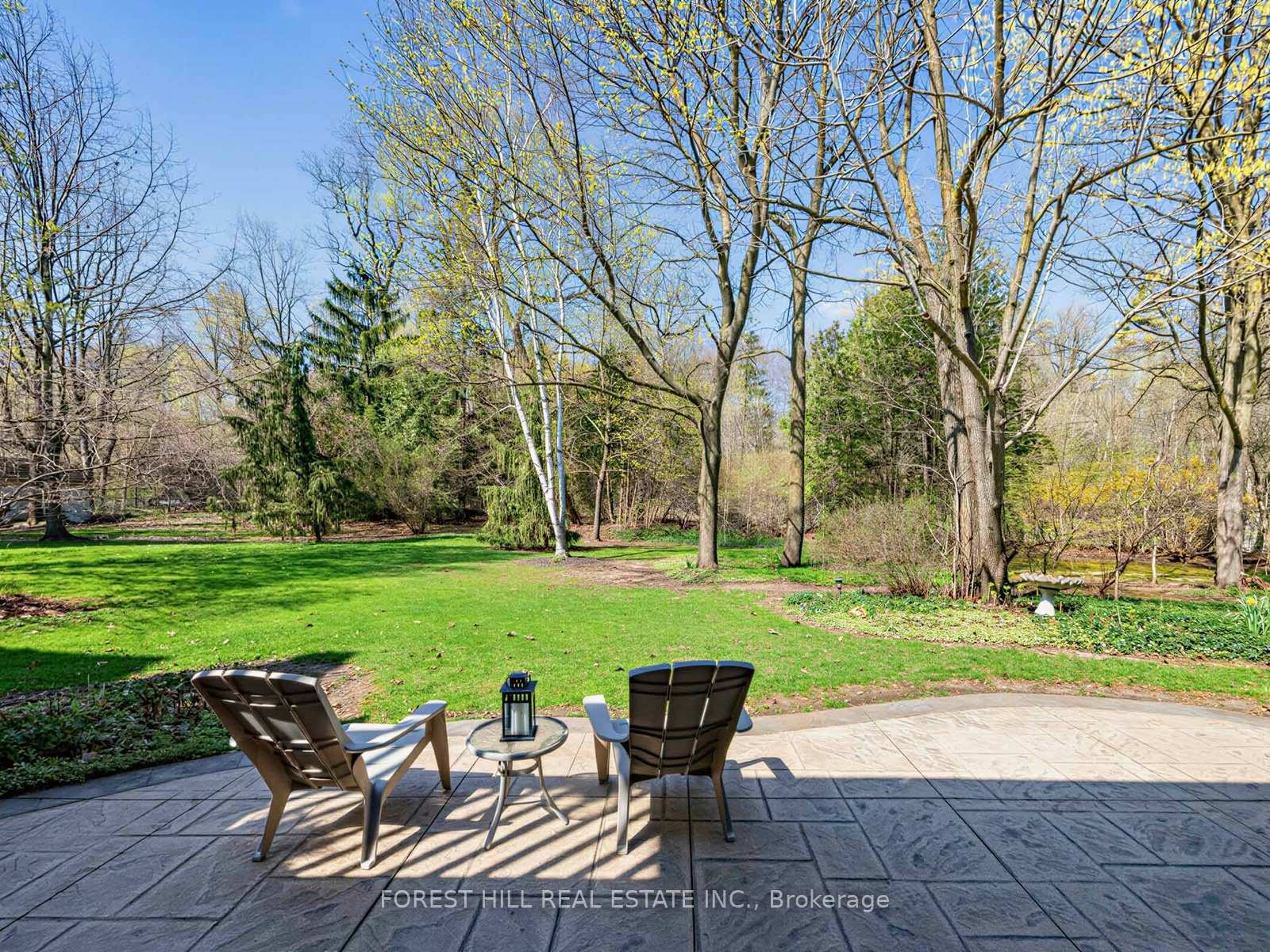 358 Kingsway Place