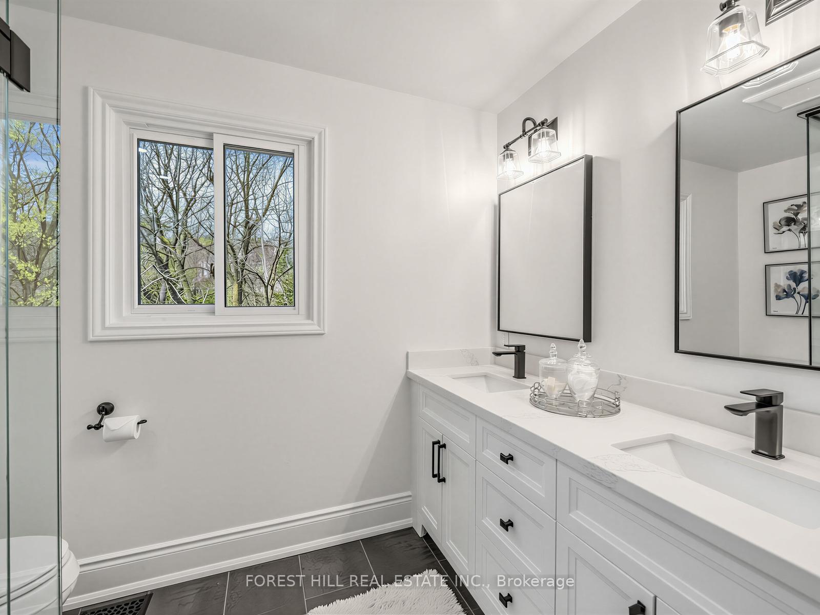 358 Kingsway Place