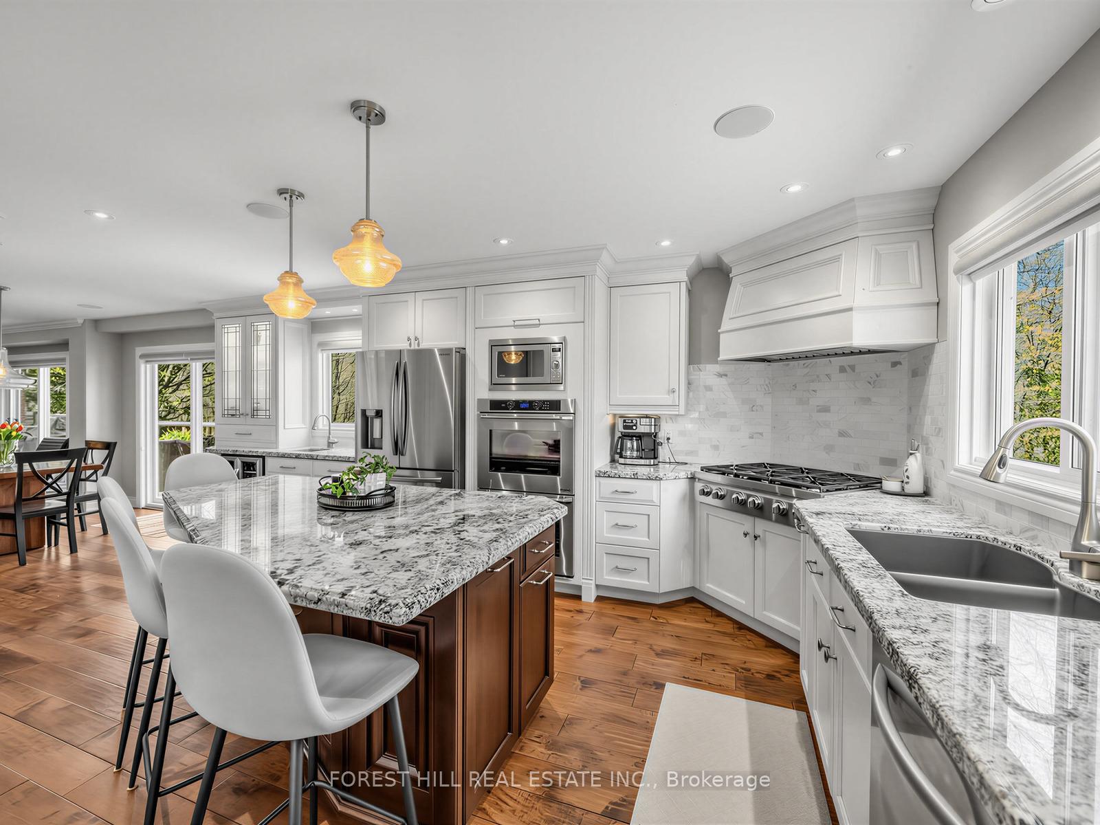 358 Kingsway Place