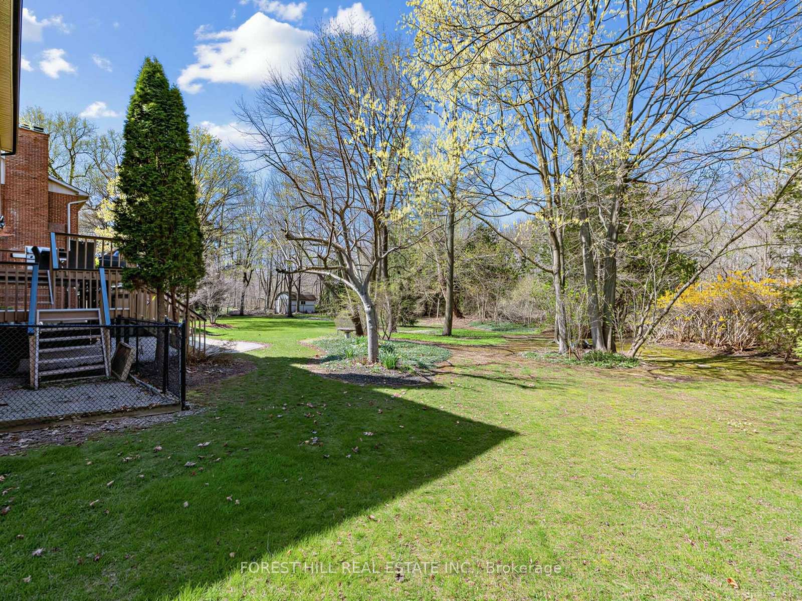 358 Kingsway Place