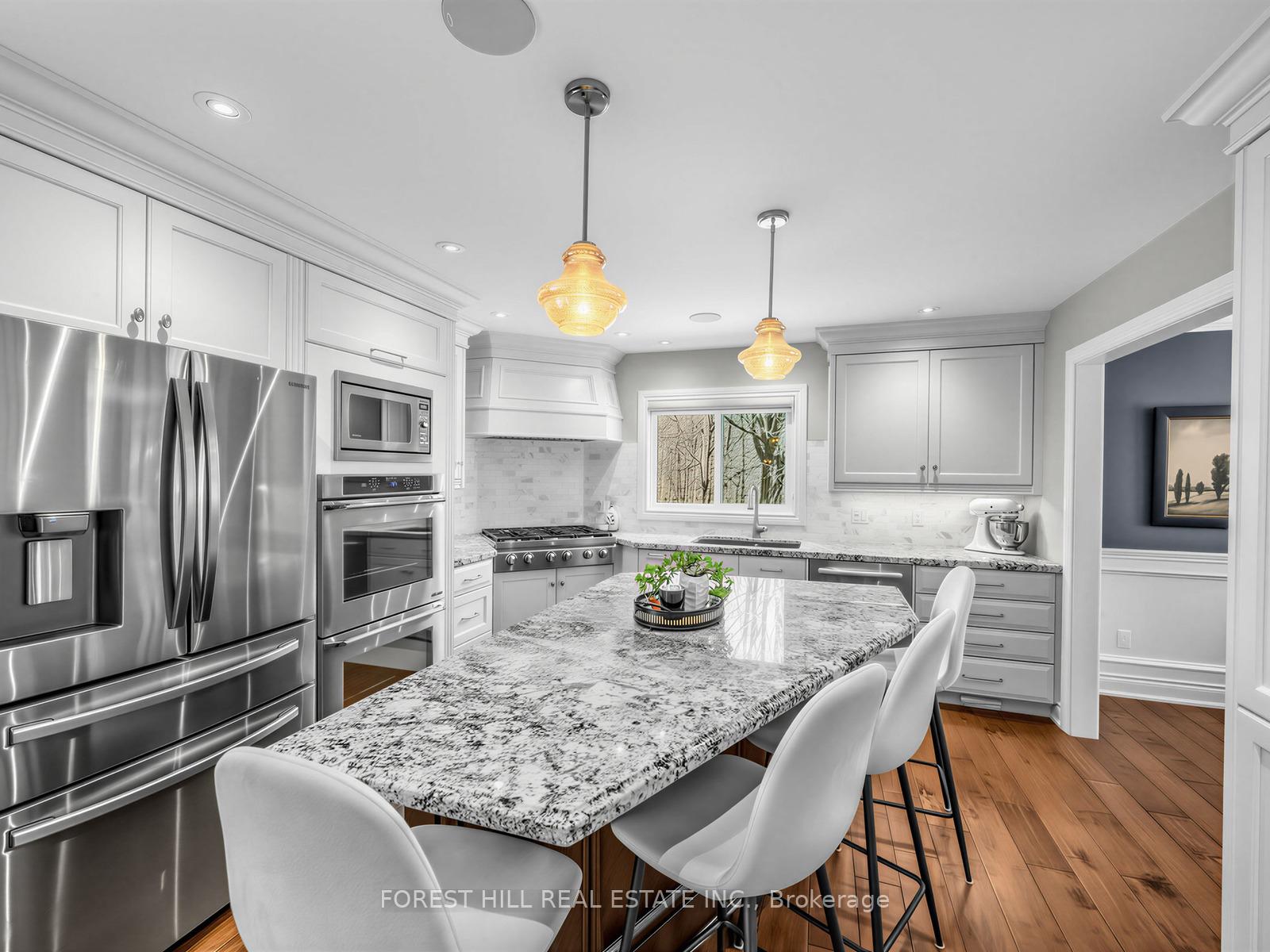 358 Kingsway Place
