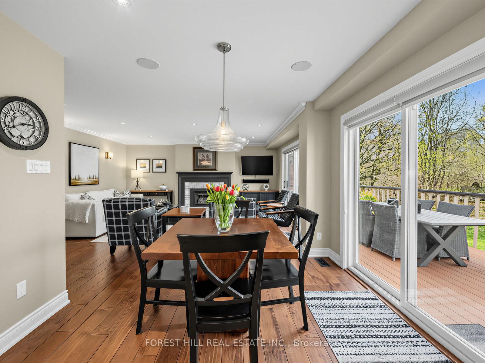 358 Kingsway Place