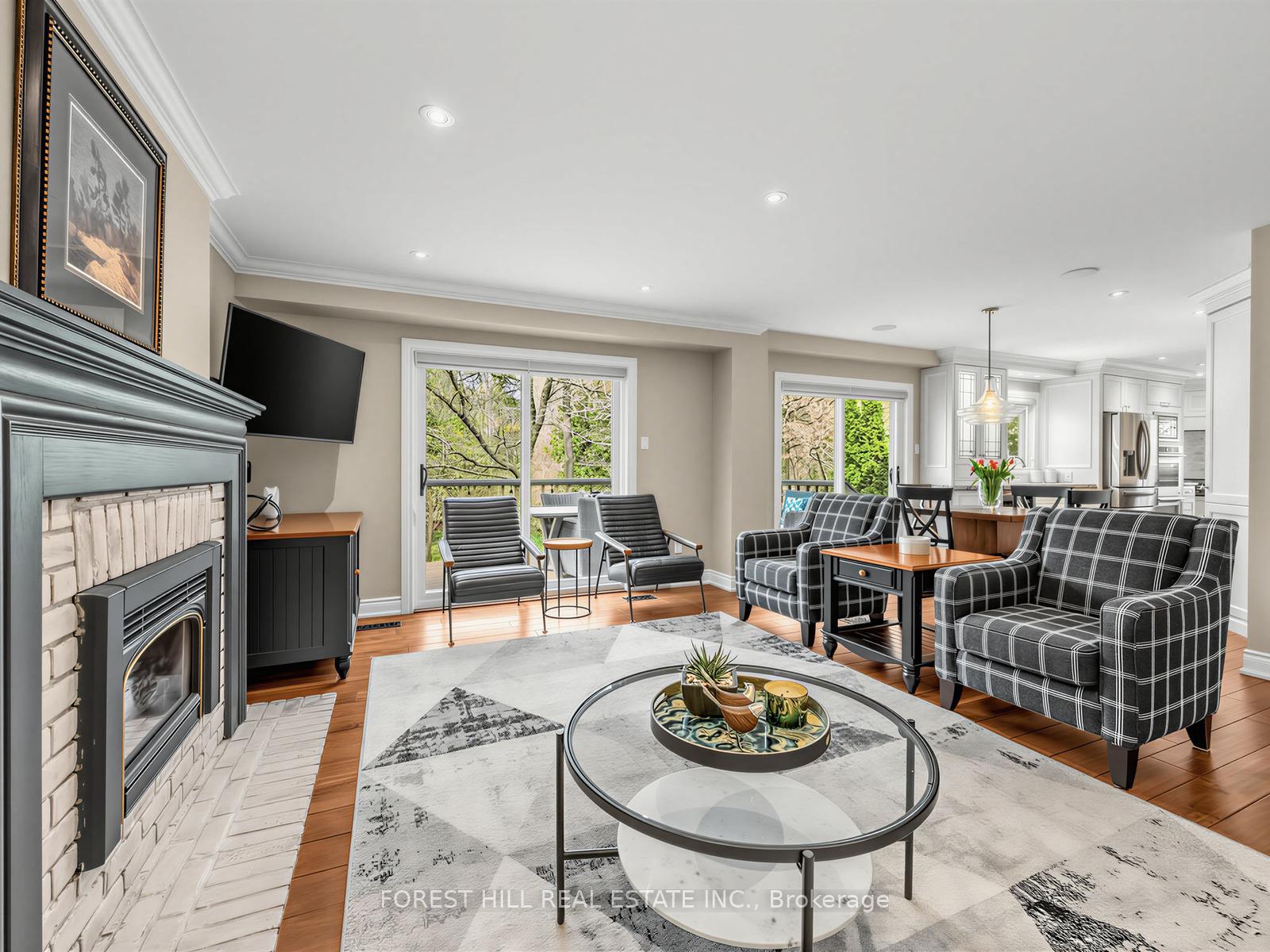 358 Kingsway Place