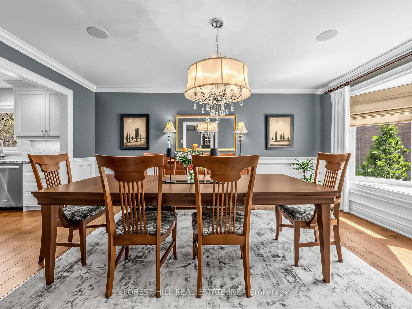 358 Kingsway Place