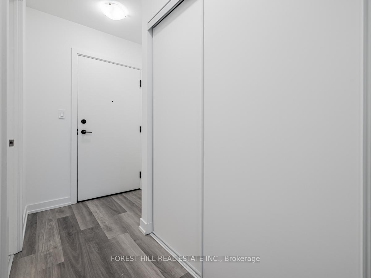 556 Marlee Avenue 301