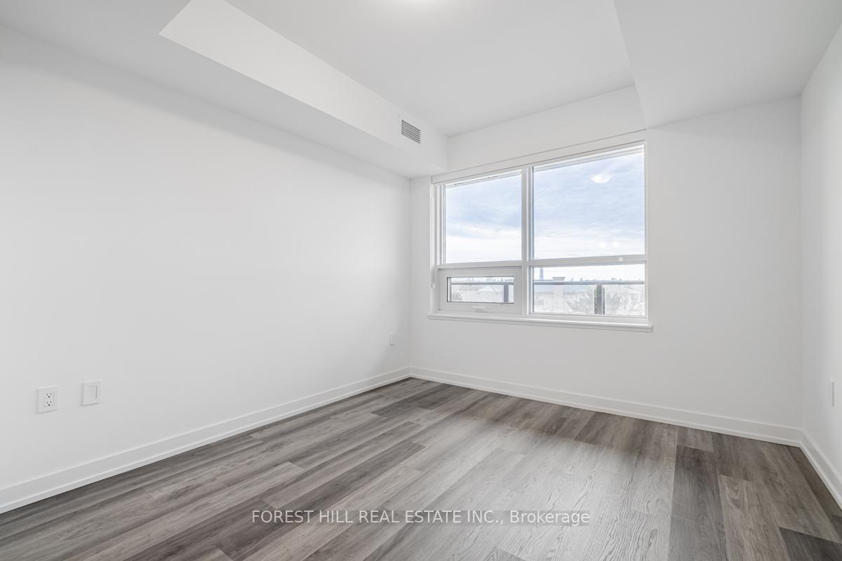 556 Marlee Avenue 301