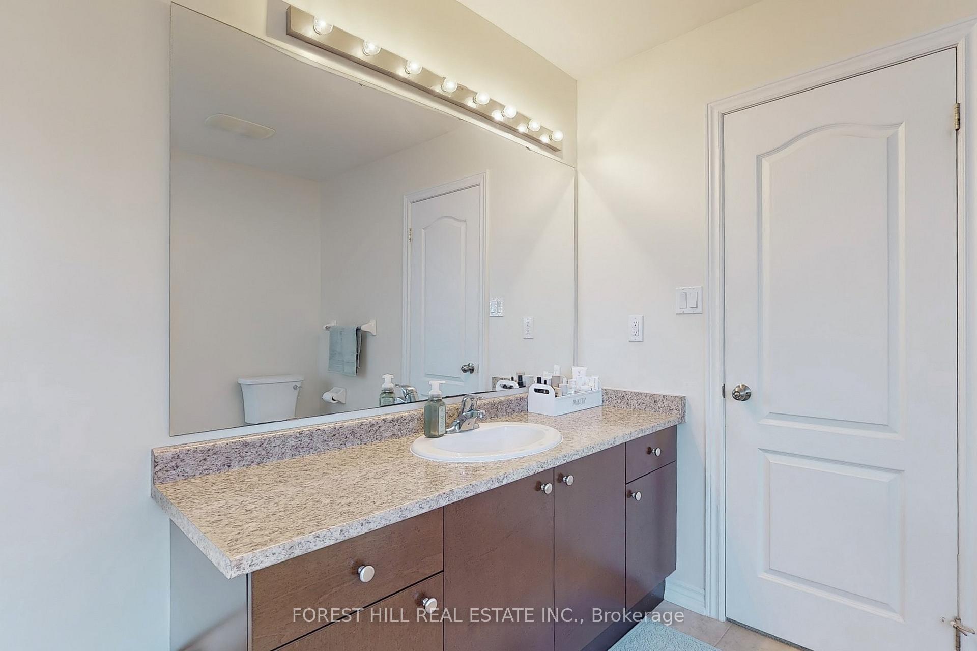 513 Davis Drive, Shelburne