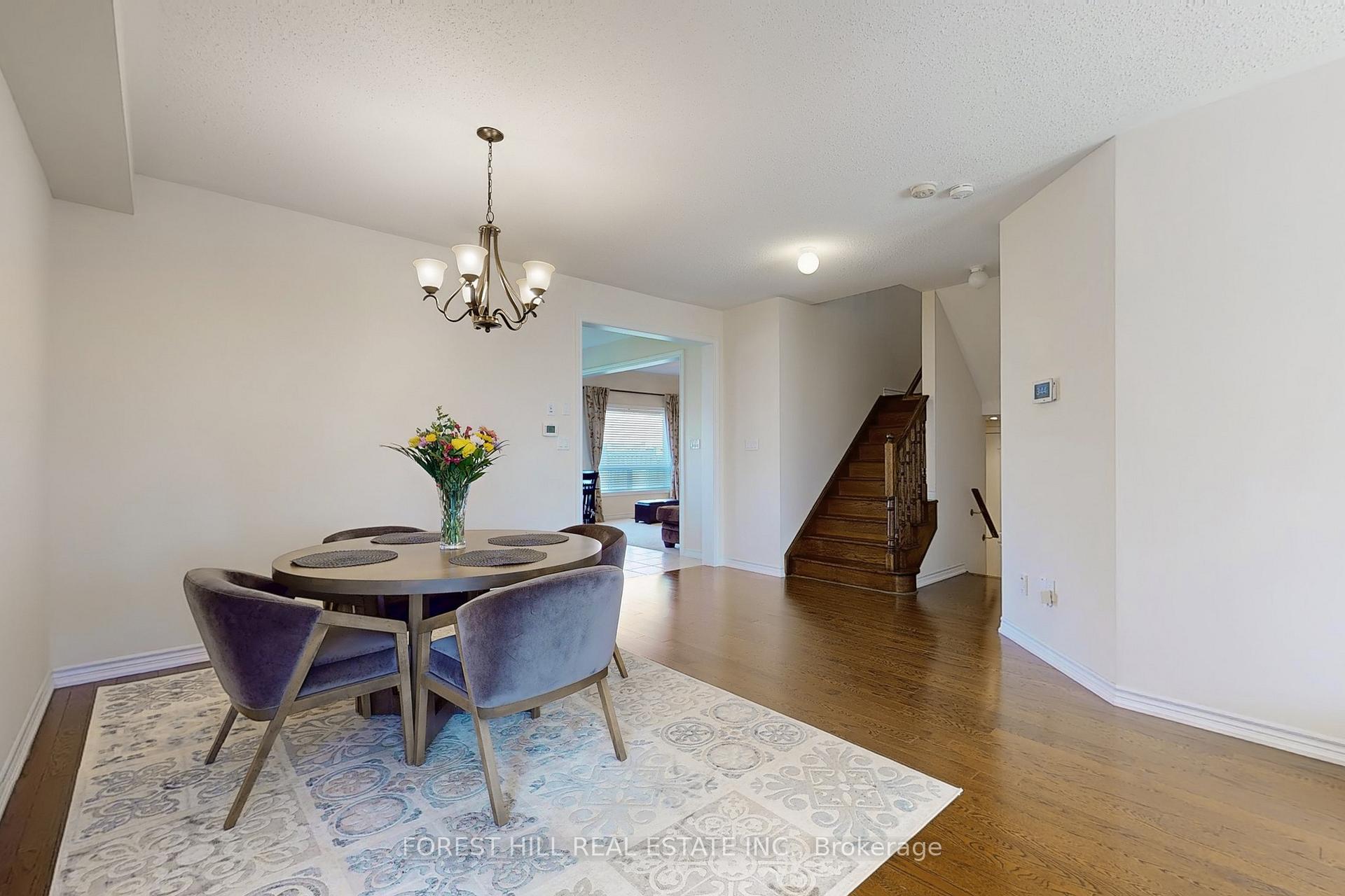 513 Davis Drive, Shelburne