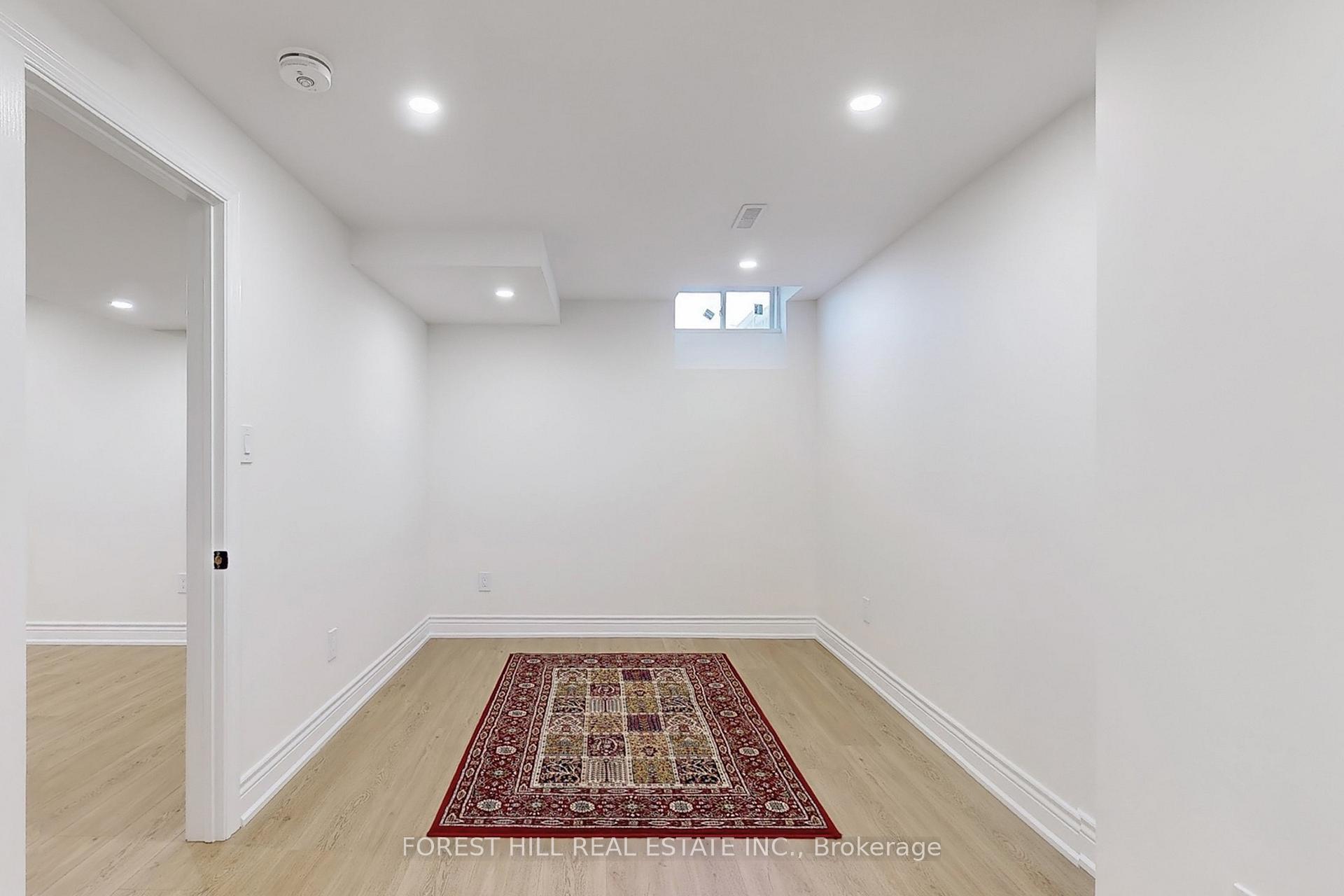 513 Davis Drive, Shelburne