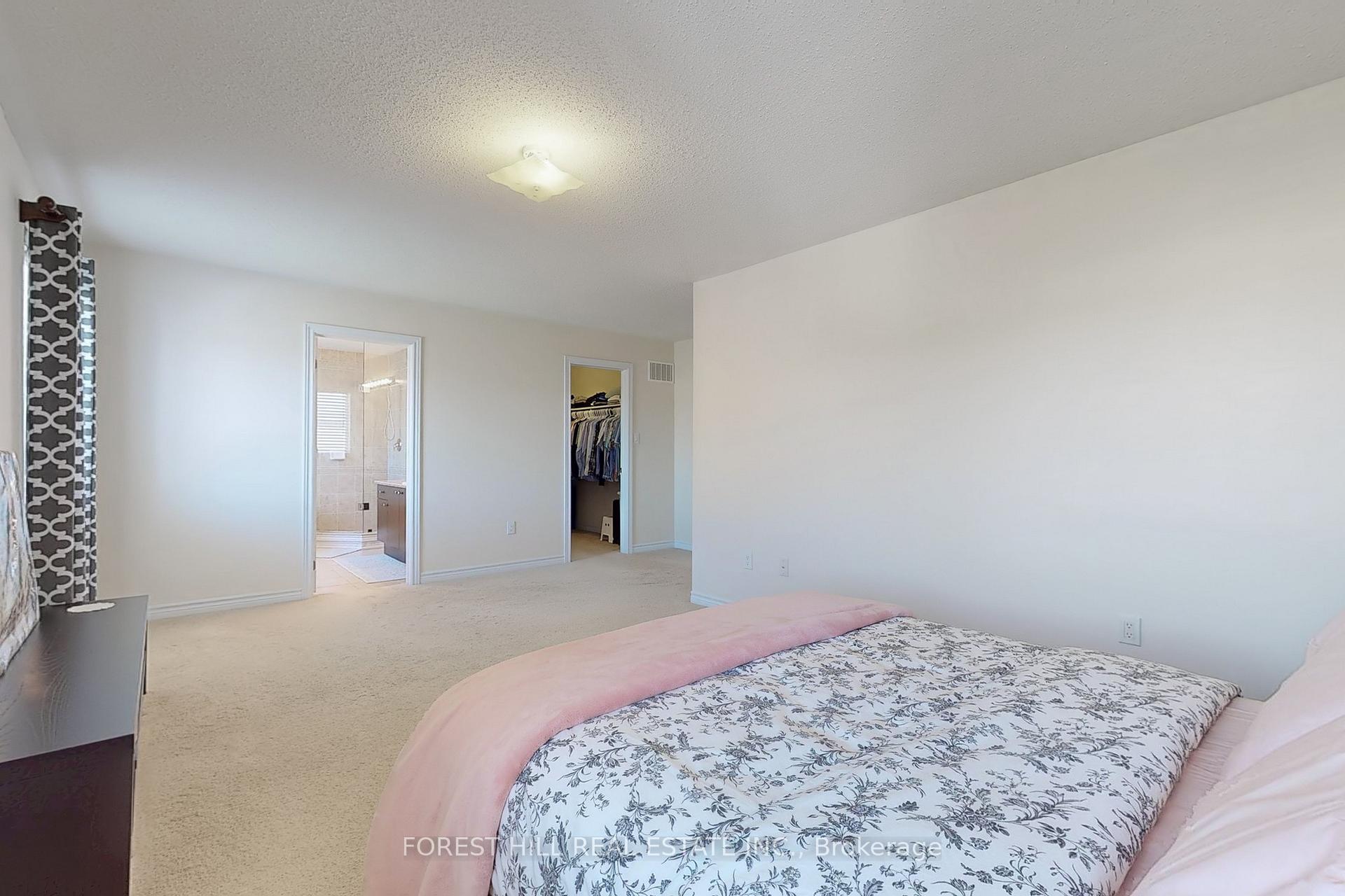 513 Davis Drive, Shelburne