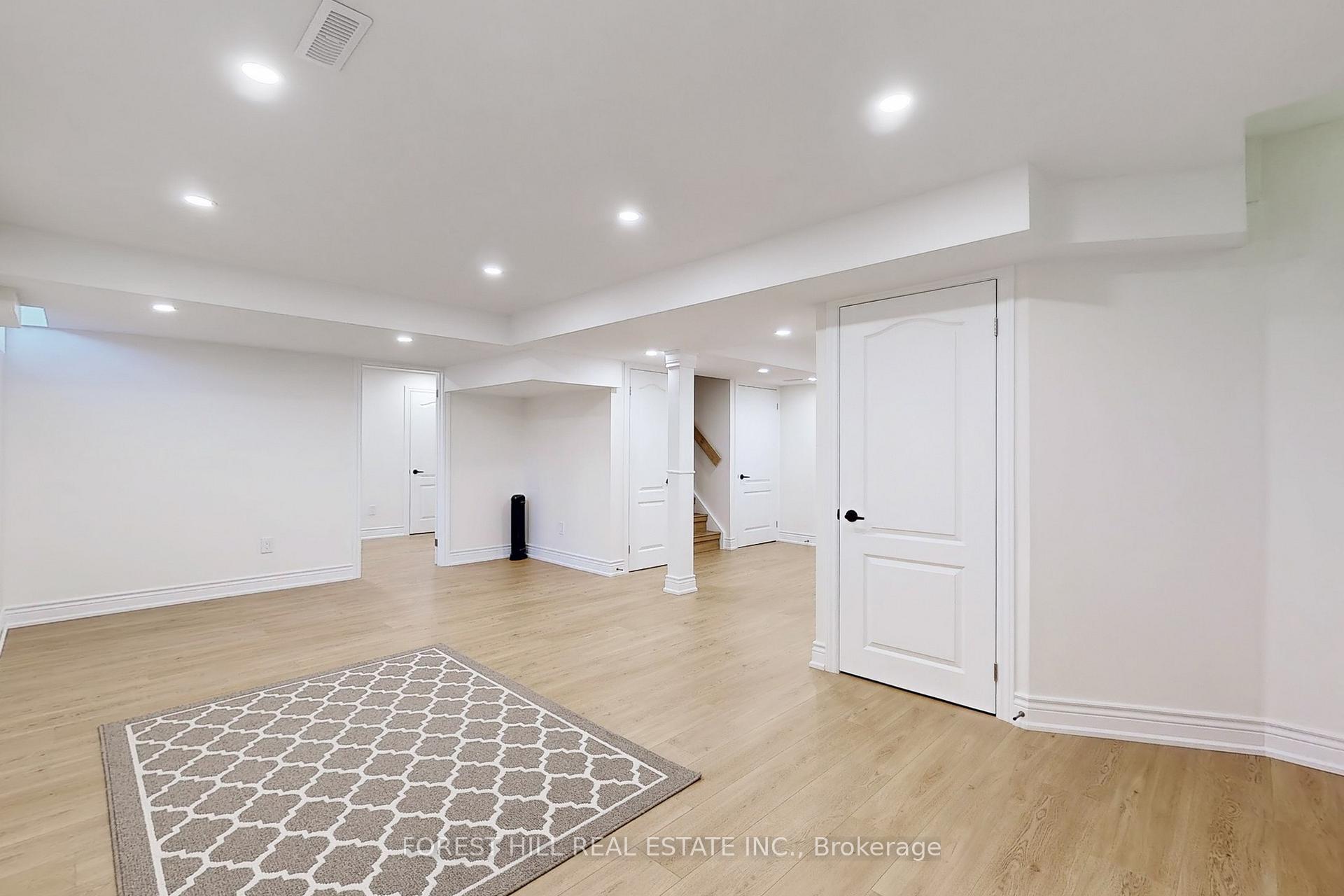 513 Davis Drive, Shelburne