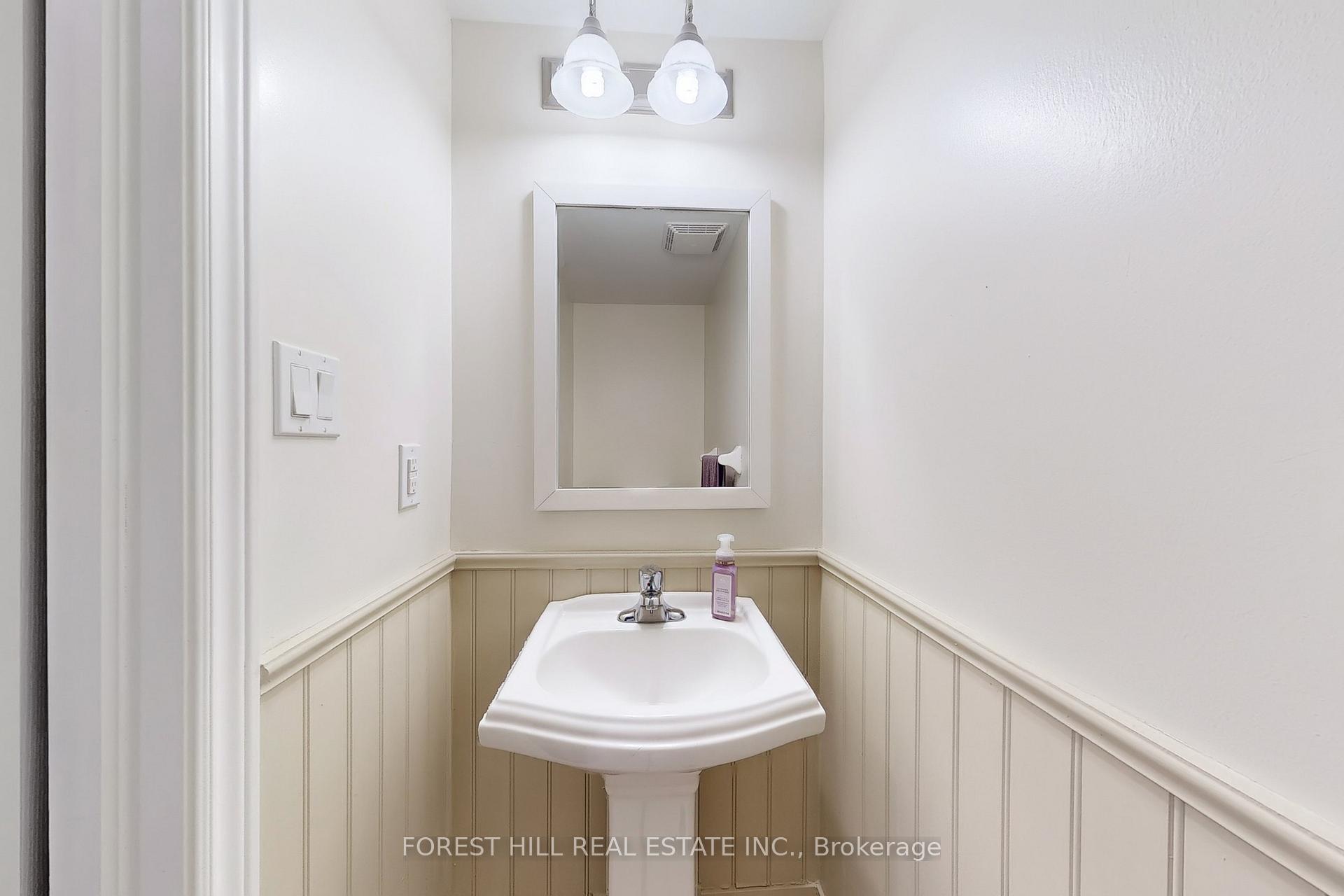 513 Davis Drive, Shelburne