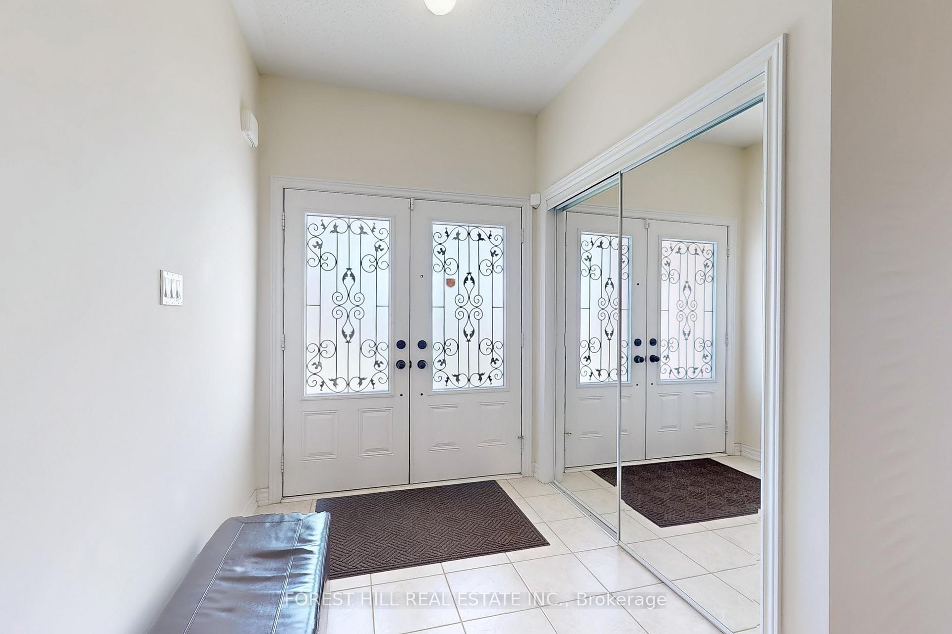 513 Davis Drive, Shelburne