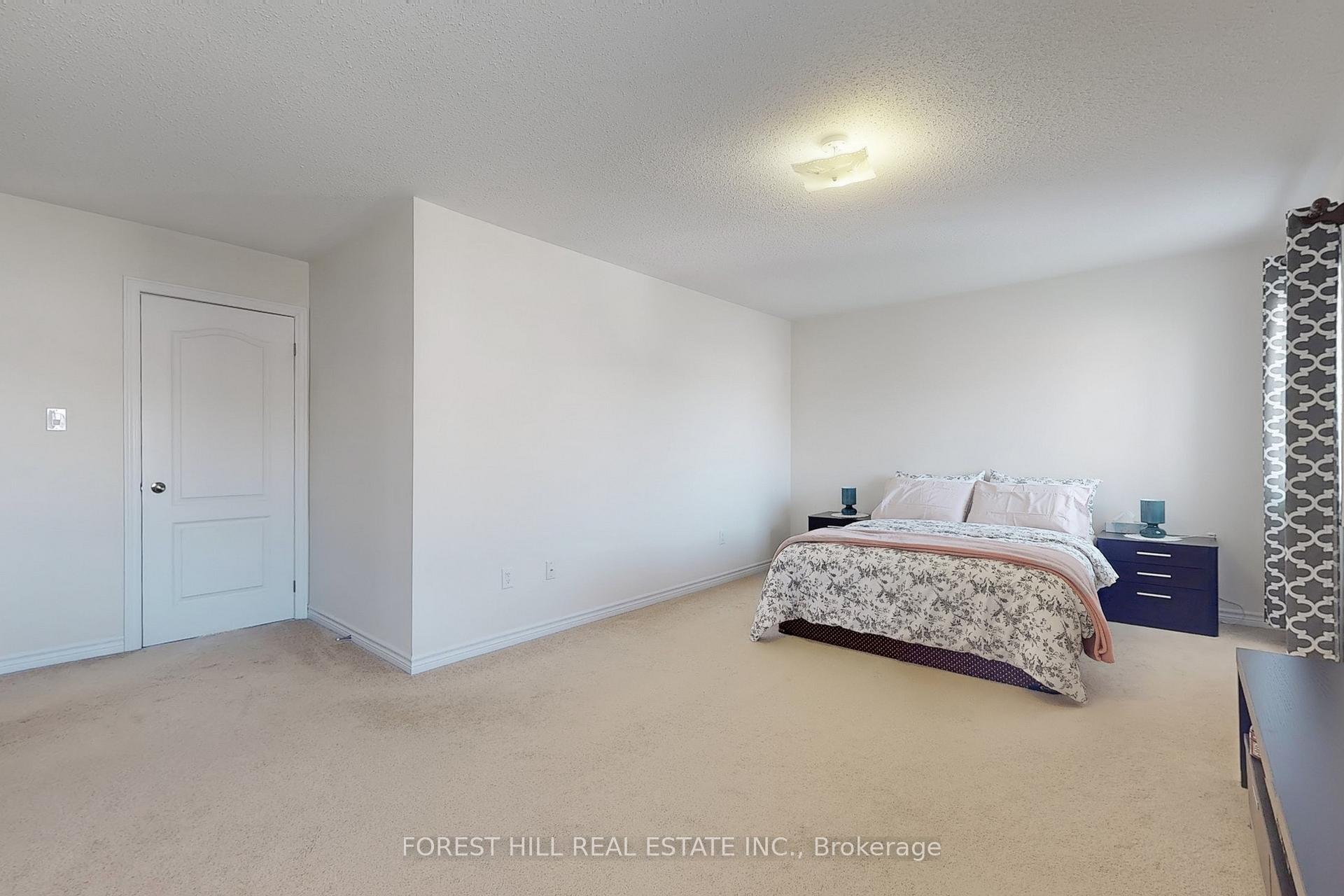 513 Davis Drive, Shelburne