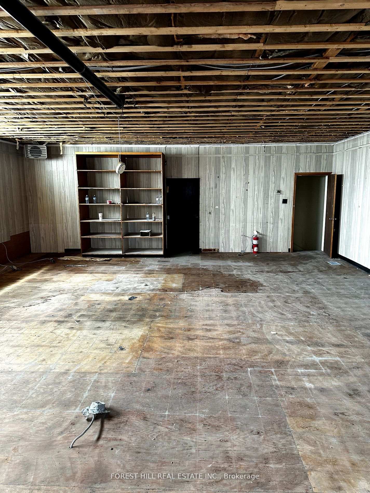 257 Front Street 2nd Floor