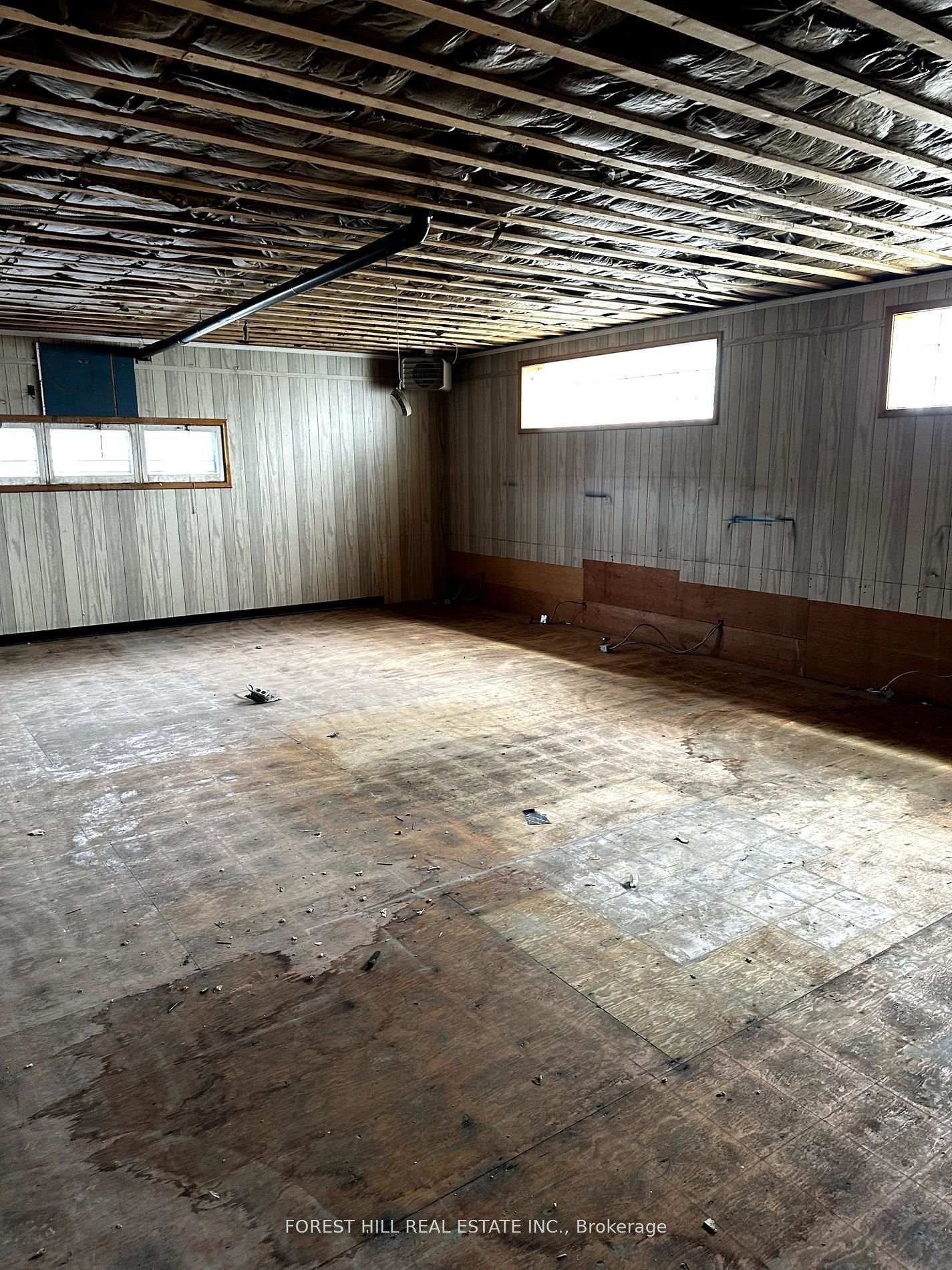 257 Front Street 2nd Floor