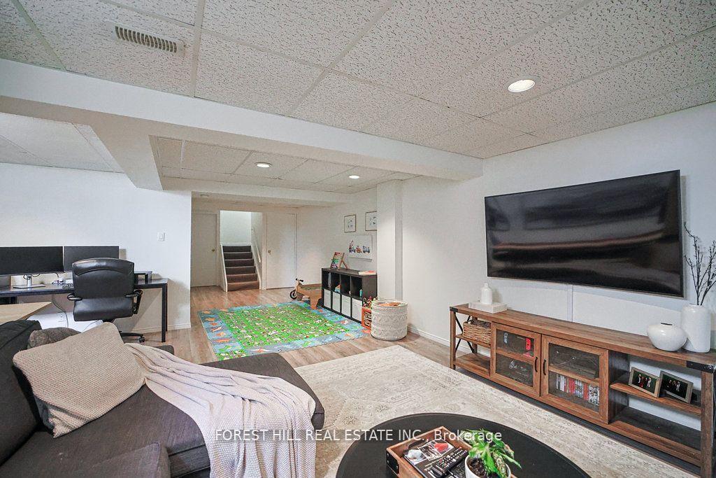523 Beechwood Drive 15