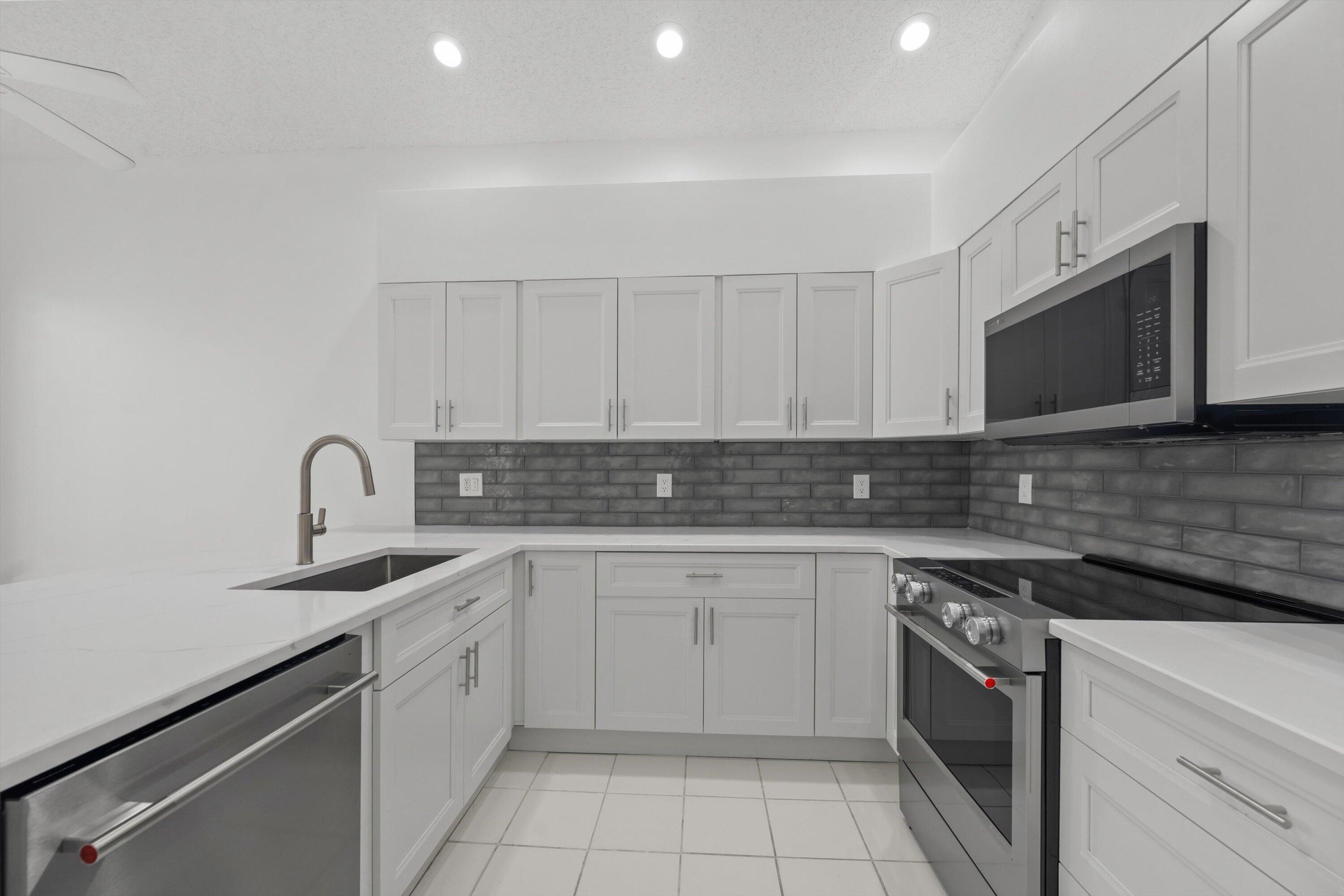 12557 Mallet Circle