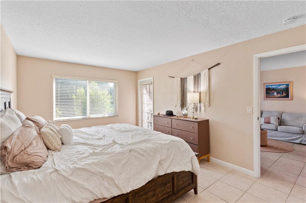 120 Sparrow Dr Unit: 202