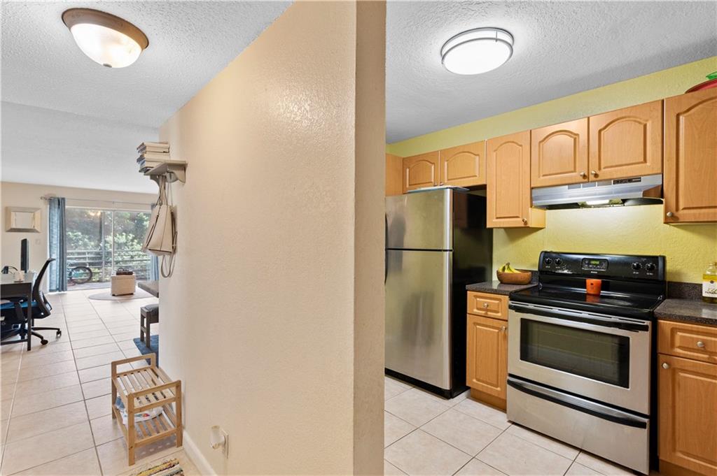 120 Sparrow Dr Unit: 202