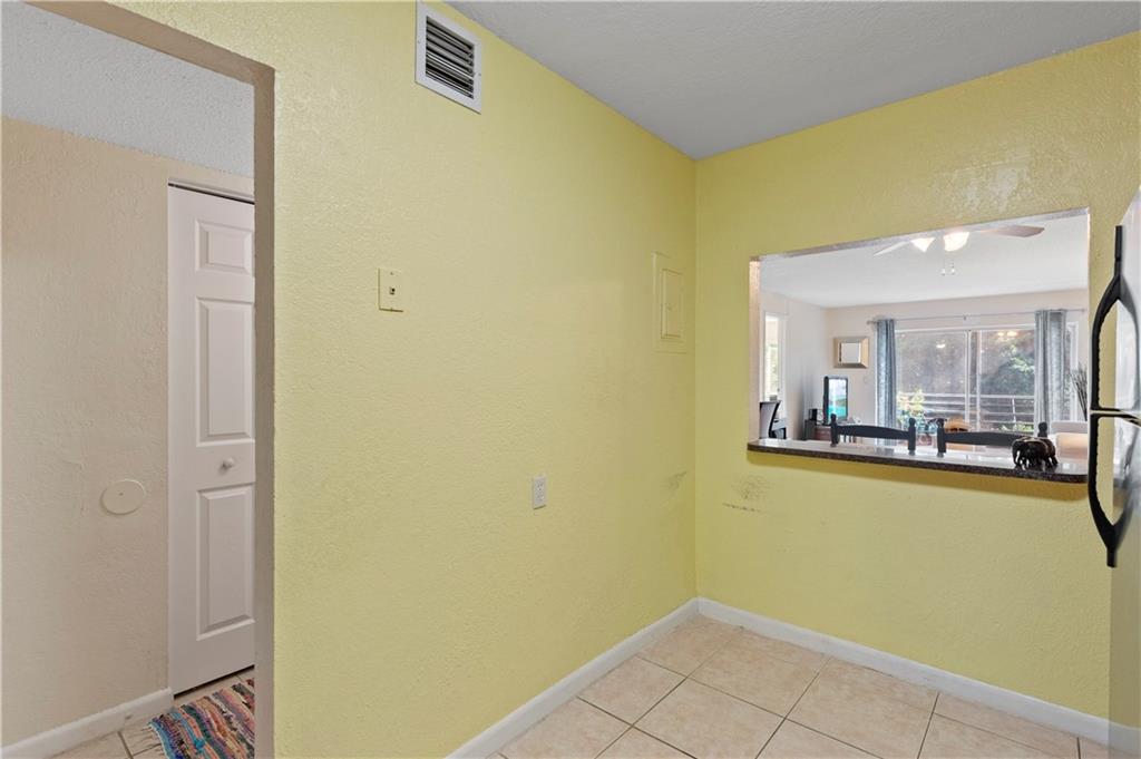 120 Sparrow Dr Unit: 202