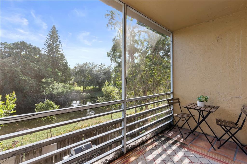120 Sparrow Dr Unit: 202