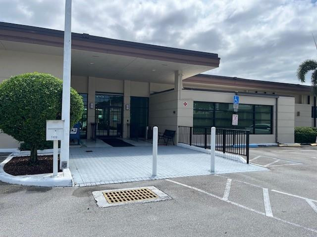 7300 NW 5th Place 105