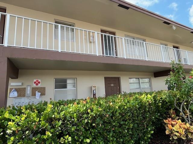 7300 NW 5th Place 105