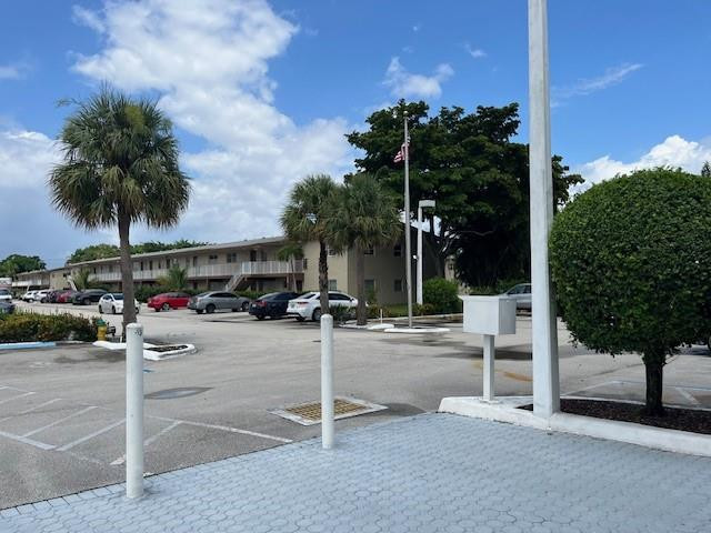 7300 NW 5th Place 105