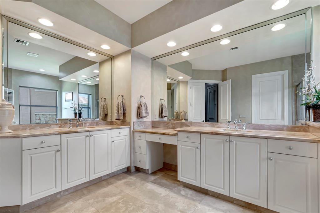 10568 Arcole Court