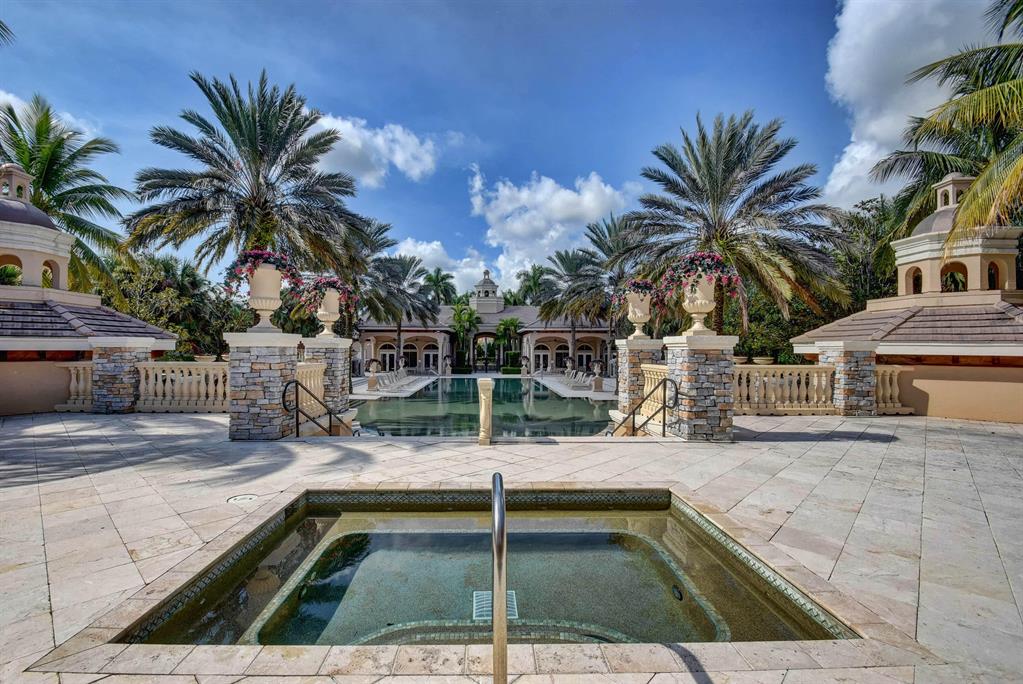 10568 Arcole Court