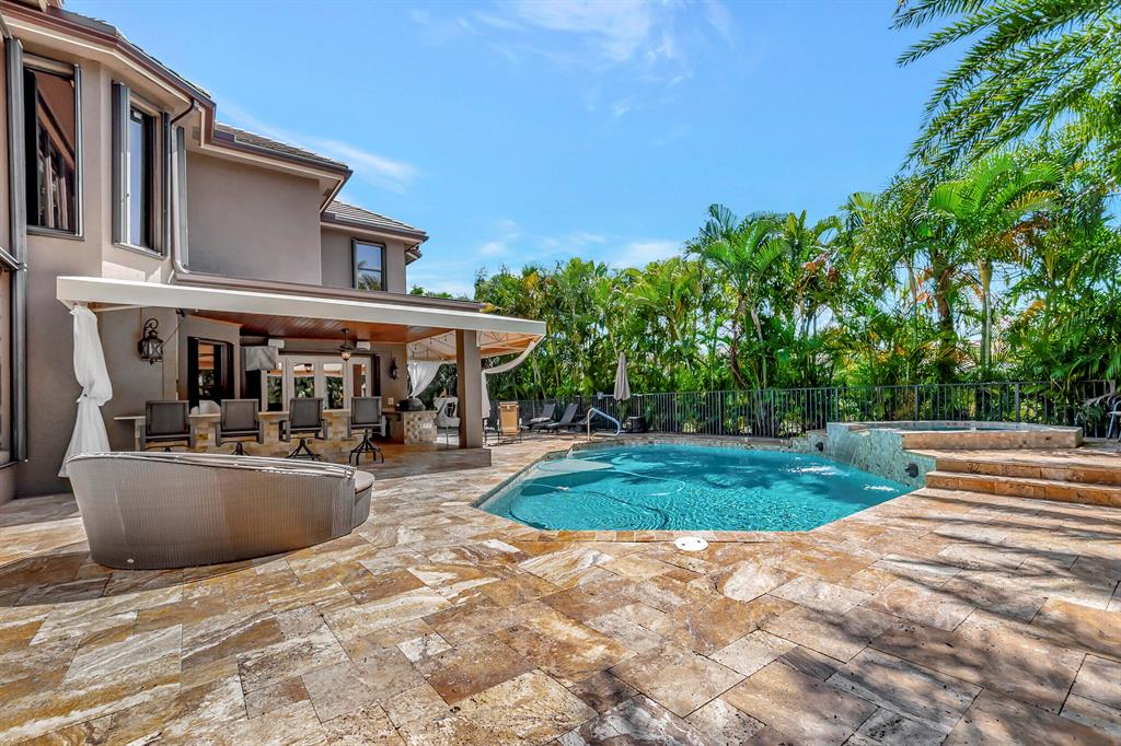 10568 Arcole Court