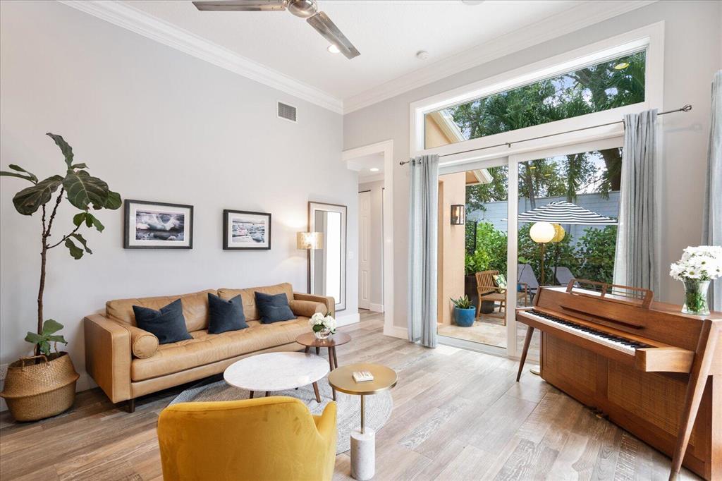 12585 Oak Run Court