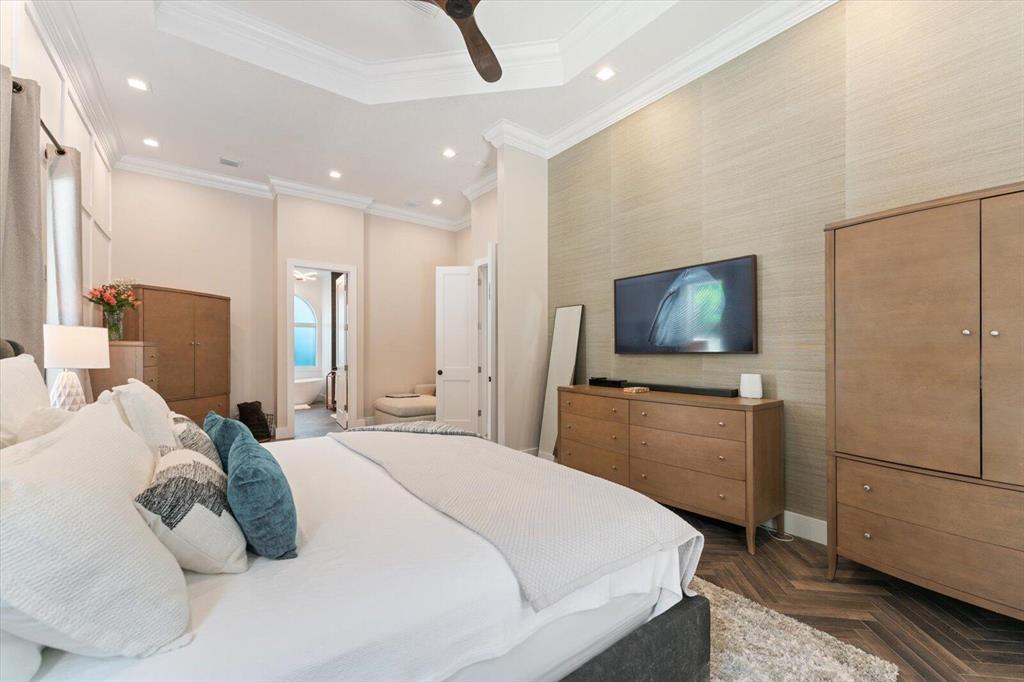 12585 Oak Run Court