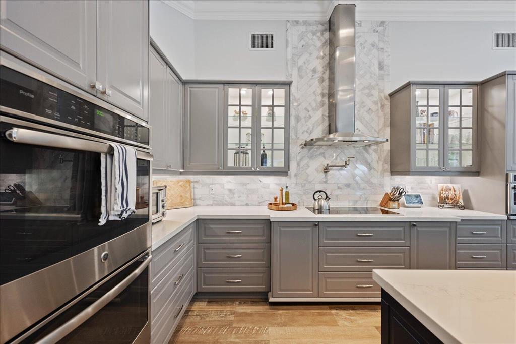 12585 Oak Run Court