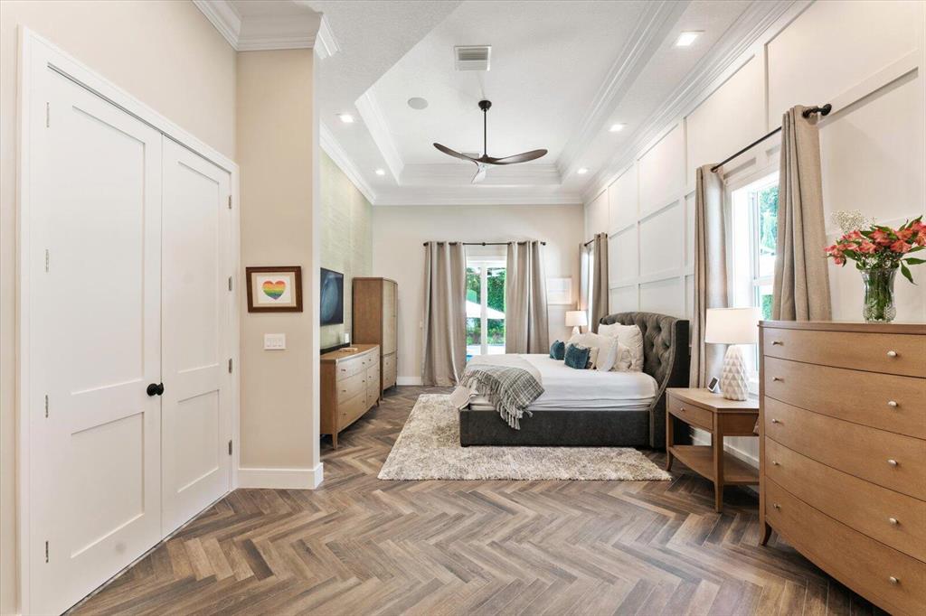 12585 Oak Run Court