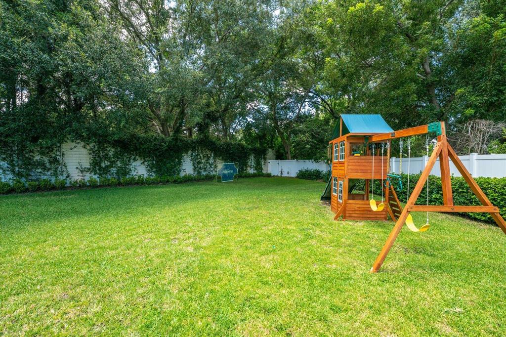 12585 Oak Run Court