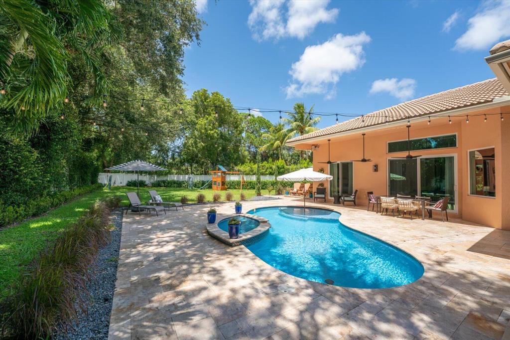 12585 Oak Run Court