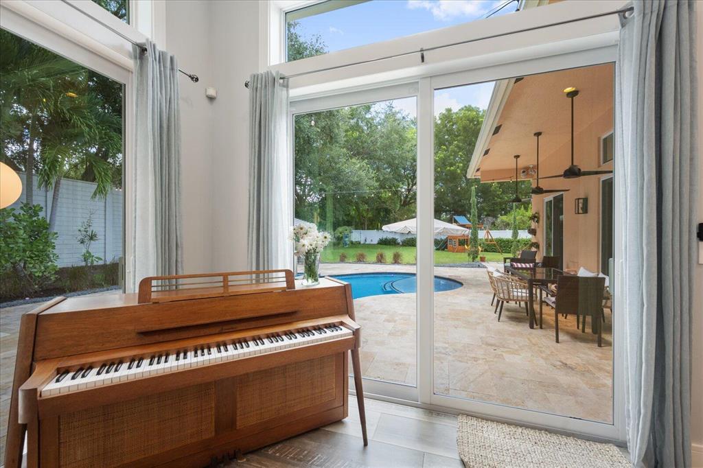 12585 Oak Run Court