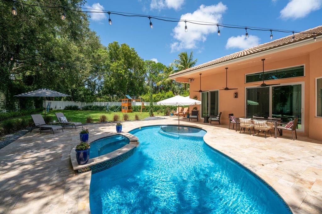 12585 Oak Run Court