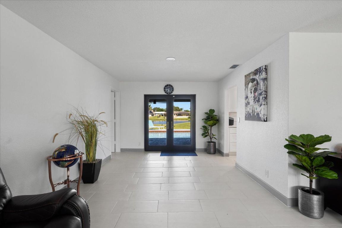 3201 Lakeview Drive