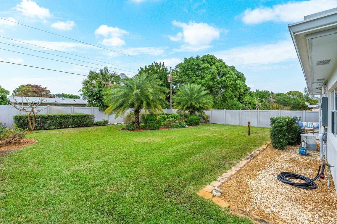 457 SW 4th Avenue
