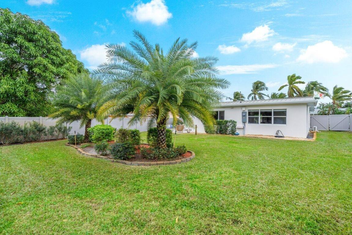457 SW 4th Avenue